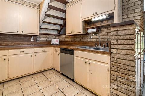 281 Bethlehem School Rd, Hickory, NC 28601 photo 10