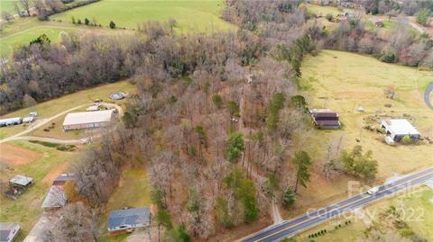 281 Bethlehem School Rd, Hickory, NC 28601 photo 3