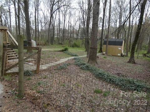 20926 Pine Ridge Dr, Cornelius, NC 28031 photo 2