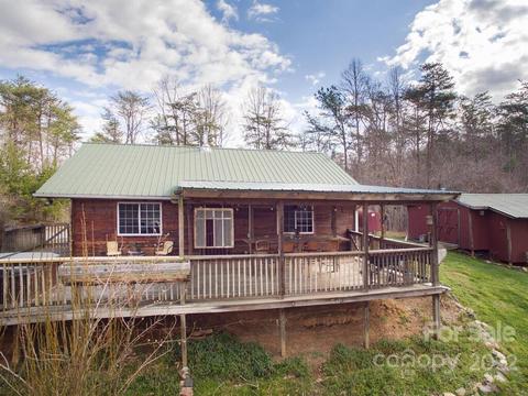 469 Coates Rd, Marshall, NC 28753 photo 2