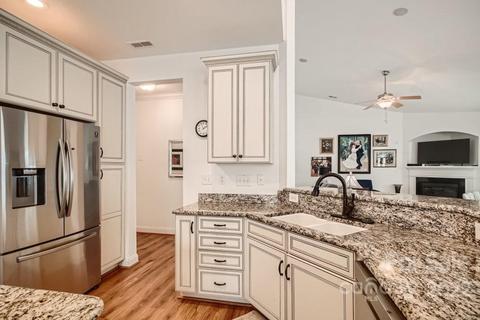 19046 Celestine Ln, Cornelius, NC 28031 photo 9