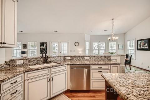 19046 Celestine Ln, Cornelius, NC 28031 photo 10