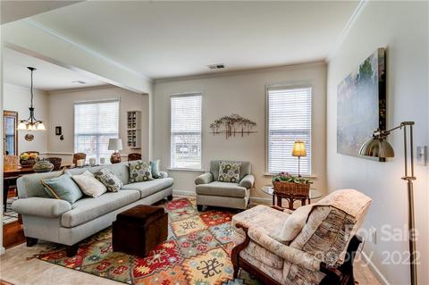 608 Amethyst Cir, Fort Mill, SC 29708 photo 4