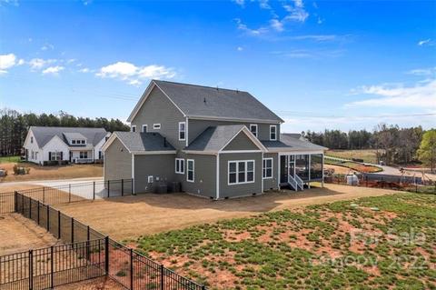 153 Riverstone Dr, Davidson, NC 28036 photo 38