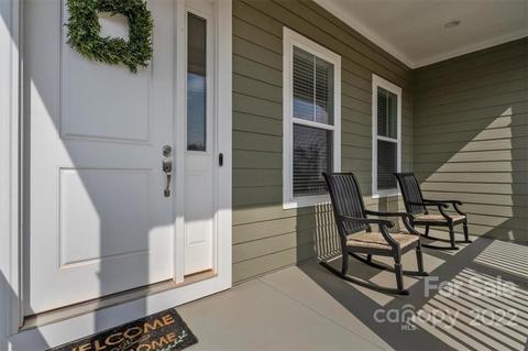 153 Riverstone Dr, Davidson, NC 28036 photo 3