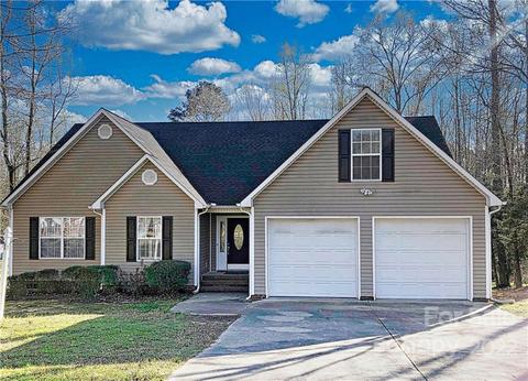 3032 Stonebridge Ln, Lancaster, SC 29720 photo 1