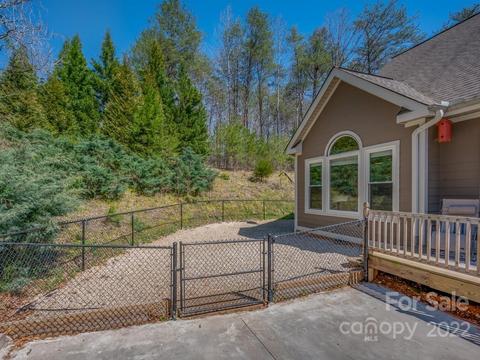 226 E Rambling Creek Dr, Tryon, NC 28782 photo 12