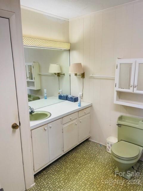 237 1st St E, Conover, NC 28613 photo 35