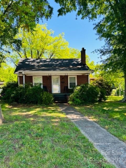237 1st St E, Conover, NC 28613 photo 2