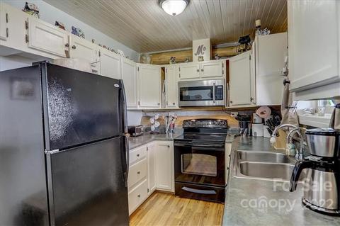 900 Frank Rector Rd, Marshall, NC 28753 photo 6