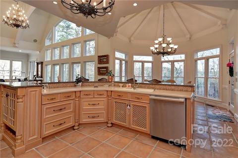 730 Saddlebrook Dr, Monroe, NC 28112 photo 17