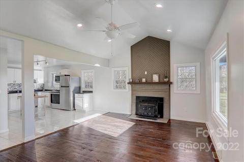 178 Collins Dr, Clyde, NC 28721 photo 14