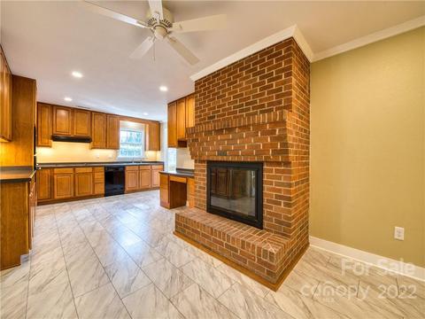 87 Levi St, Clyde, NC 28721 photo 9