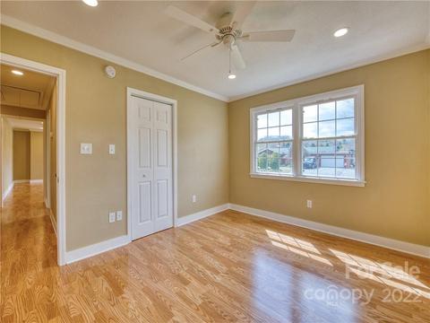 87 Levi St, Clyde, NC 28721 photo 18