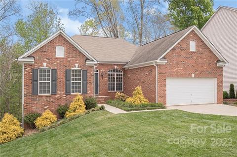237 Hyde Park Ln, Fort Mill, SC 29708 photo 1