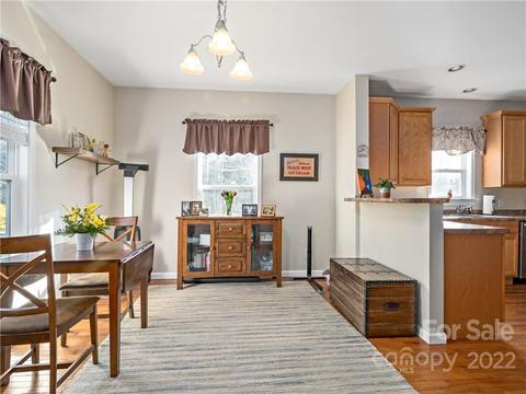 82 Poplar St, Brevard, NC 28712 photo 9