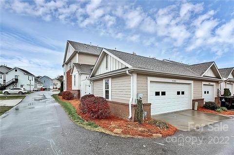 14204 Baudelaire Ct, Davidson, NC 28036 photo 5