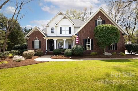 12037 Forest Home Dr, Fort Mill, SC 29708 photo 1