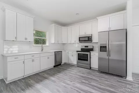 3150 Banks St, Lincolnton, NC 28092