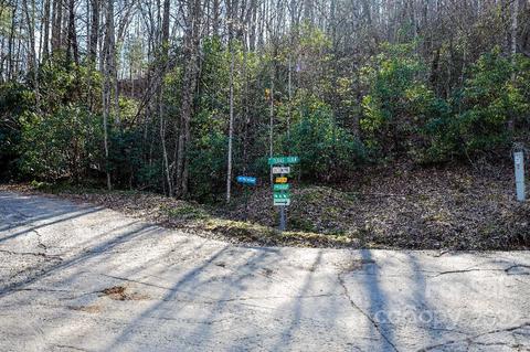 159 Gizzy Dr, Sylva, NC 28779 photo 4