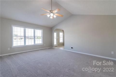 5007 Deer Run Dr, Crouse, NC 28033 photo 4