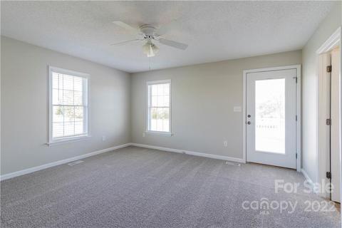 5007 Deer Run Dr, Crouse, NC 28033 photo 11