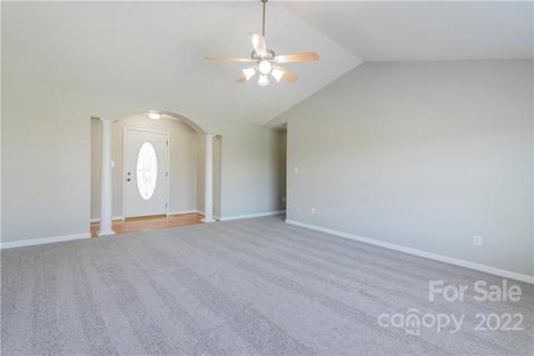 5007 Deer Run Dr, Crouse, NC 28033 photo 3