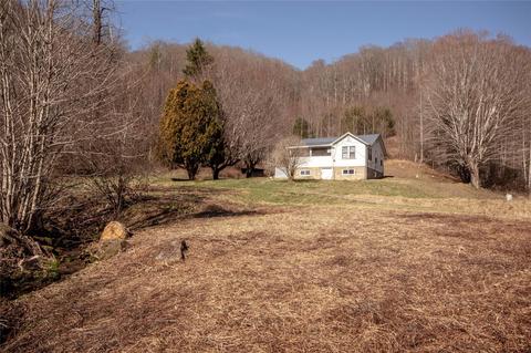 1665 Wesley Creek Rd, Clyde, NC 28721