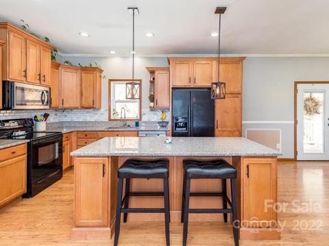 106 Signal Rdg, Sylva, NC 28779 photo 3