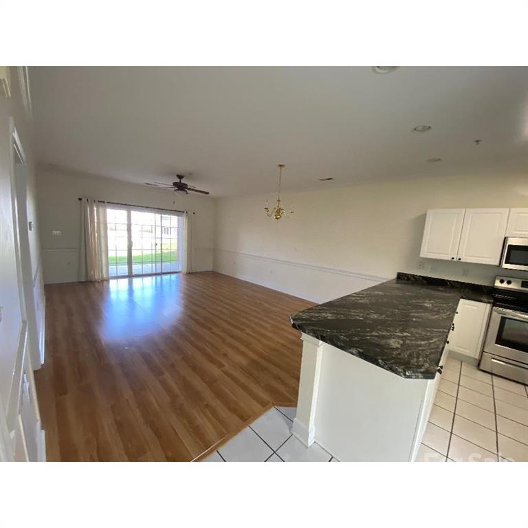  8957 Meadow Vista Rd, Charlotte, NC 28213 photo 3