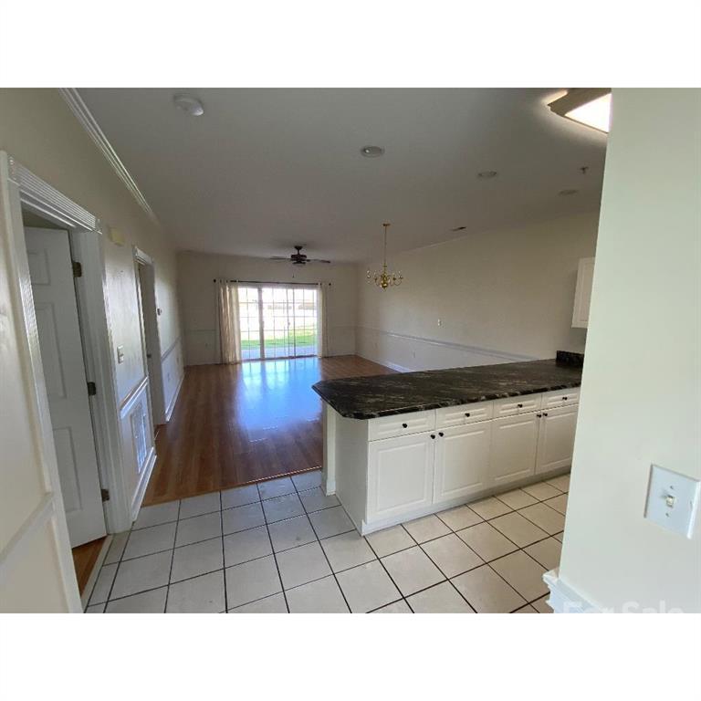  8957 Meadow Vista Rd, Charlotte, NC 28213 photo 2