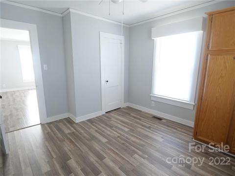 809 3rd St SE, Conover, NC 28613 photo 8