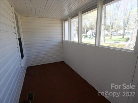 809 3rd St SE, Conover, NC 28613 photo 14