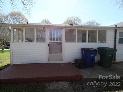 809 3rd St SE, Conover, NC 28613 photo 13