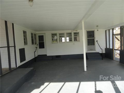 320 Morehead Rd, Marion, NC 28752 photo 10