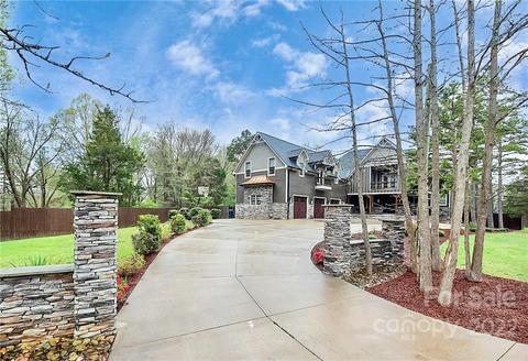 10760 Dellinger Dr, Davidson, NC 28036 photo 2