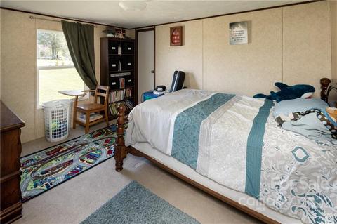 184 Albert Dr, Flat Rock, NC 28731 photo 16