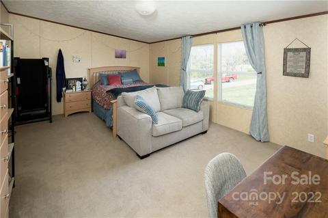 184 Albert Dr, Flat Rock, NC 28731 photo 13