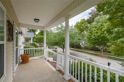 19122 Ruffner Dr, Cornelius, NC 28031 photo 3