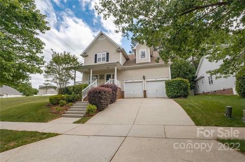 19122 Ruffner Dr, Cornelius, NC 28031 photo 1