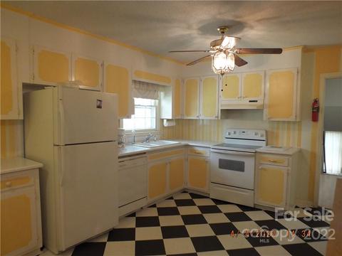 1760 Windsor Dr, Lancaster, SC 29720 photo 4