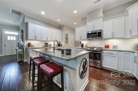 12428 Bradford Park Dr, Davidson, NC 28036 photo 3