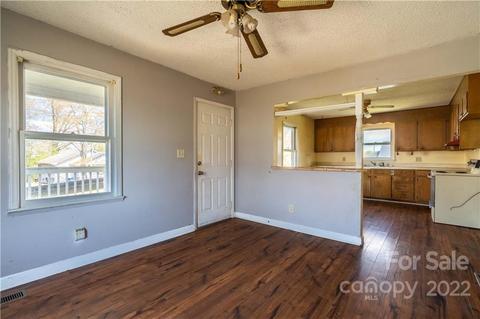 112 Walker Rd, Morganton, NC 28655 photo 4