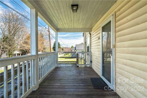 112 Walker Rd, Morganton, NC 28655 photo 2