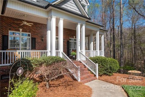 1606 Marchele Ct, Stanley, NC 28164 photo 8