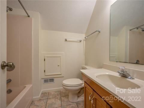656 Firefly Ln, Saluda, NC 28773 photo 24