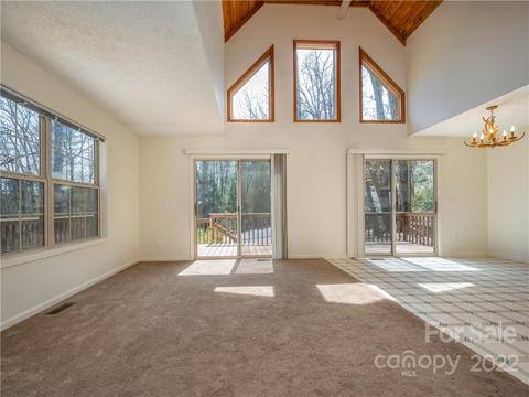 656 Firefly Ln, Saluda, NC 28773 photo 9
