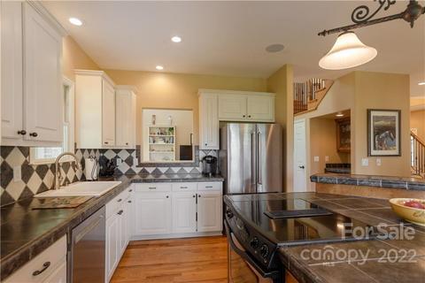 59 Bluebird Ln, Tryon, NC 28782 photo 14