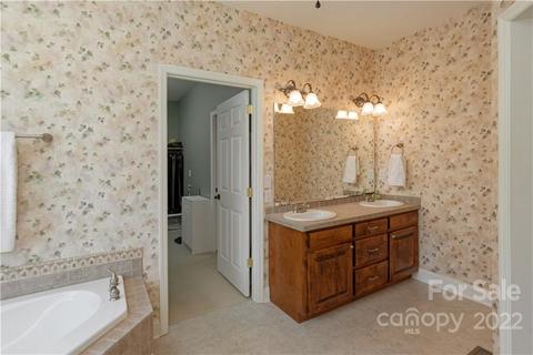 59 Bluebird Ln, Tryon, NC 28782 photo 18