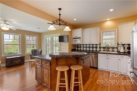 59 Bluebird Ln, Tryon, NC 28782 photo 12